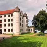 Zamek Podewils 3* Krąg
