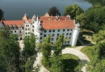 Zamek Podewils 3*