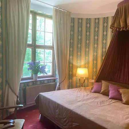 Zamek Podewils Hotel 3*