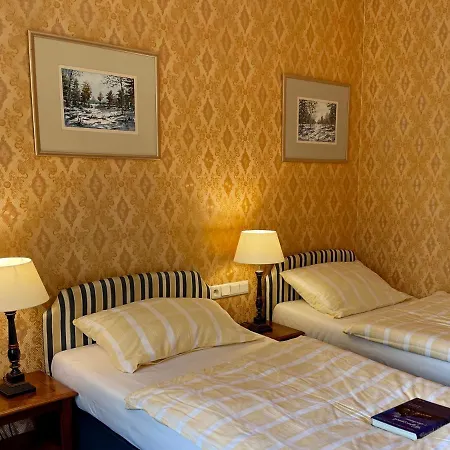 Zamek Podewils Hotel Krąg