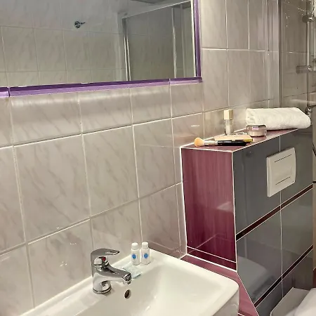 Zamek Podewils Hotel Krąg