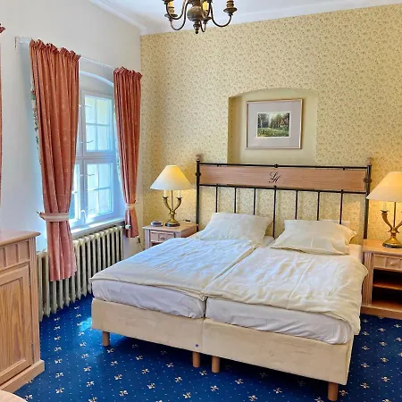 Hotel Zamek Podewils Krąg