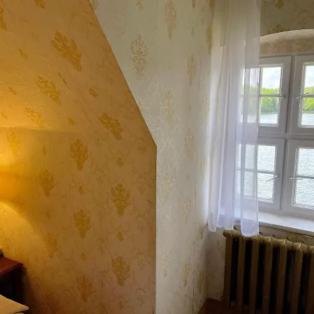 Zamek Podewils Hotel Krąg