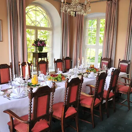 Hotel Zamek Podewils 3*