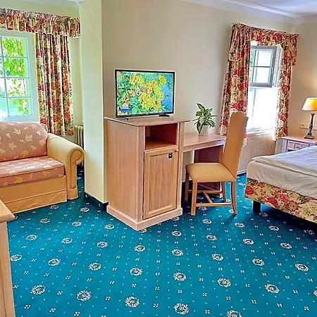 Zamek Podewils Hotel