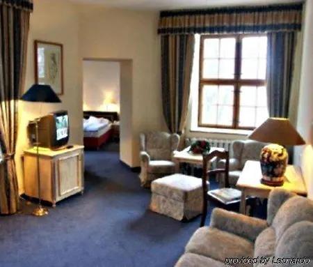 Hotel Zamek Podewils Krąg