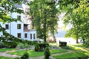 Zamek Podewils 3*