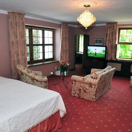 Hotel Zamek Podewils Krąg