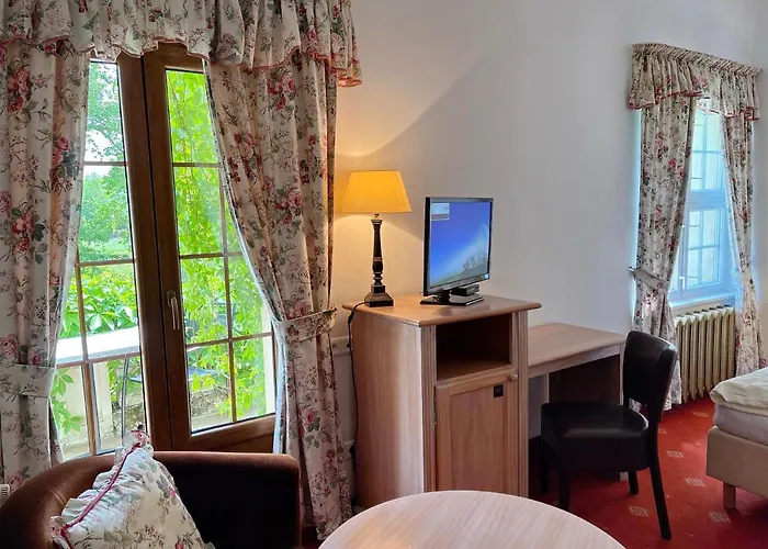 Hotel Zamek Podewils 3*