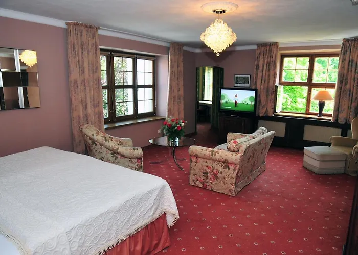 Hotel Zamek Podewils Krag (Koszalin)