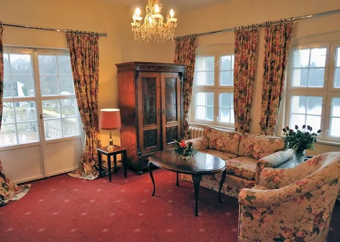 Zamek Podewils Hotel 3*